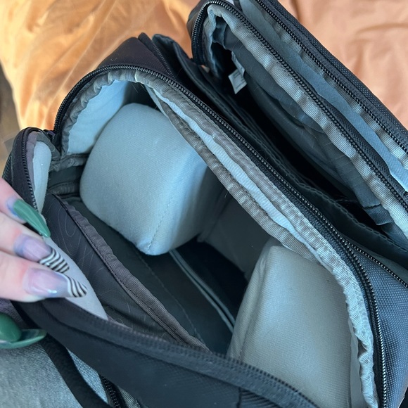 Incase Camera Bag - Picture 3 of 4